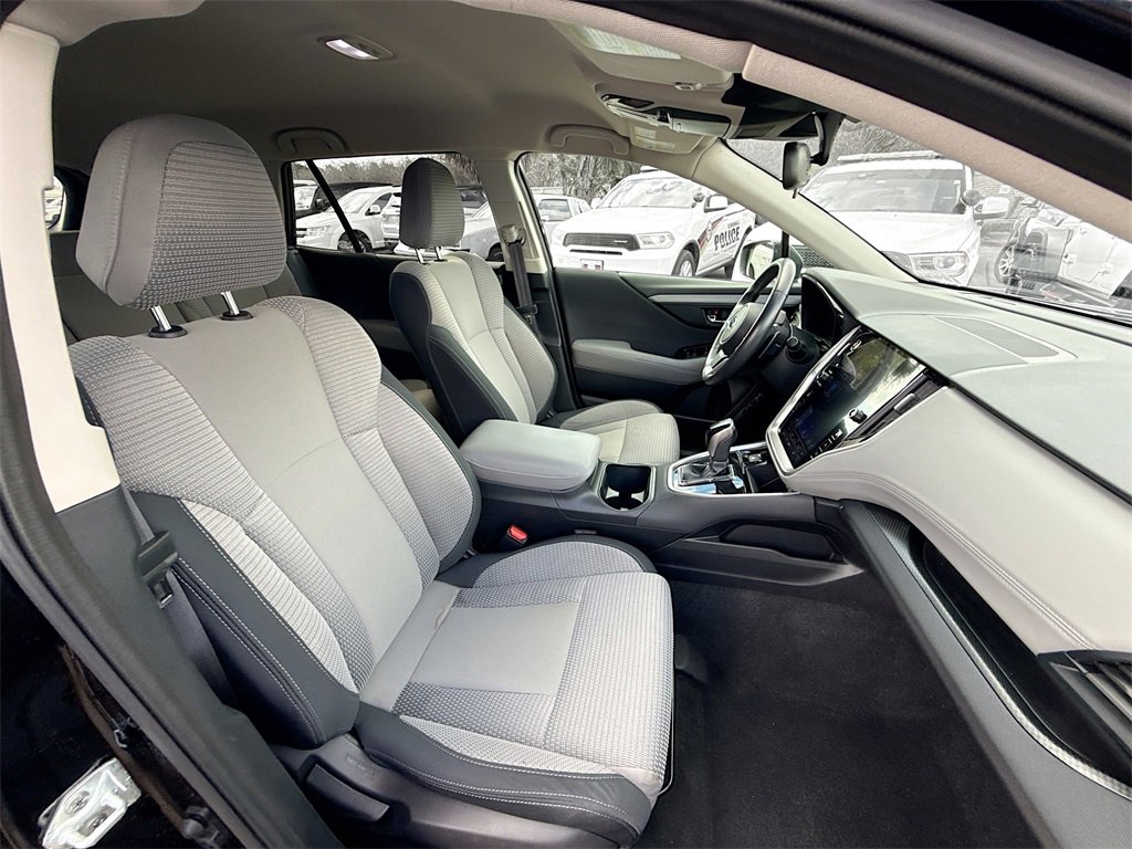 Used 2024 Subaru Outback Premium image 32
