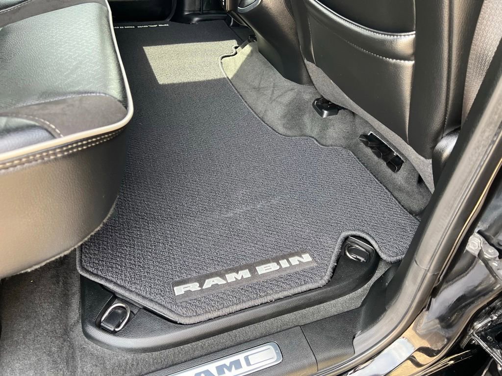 Used 2020 RAM 1500 Laramie w/ Sport Appearance Package AWD/4WD image 18