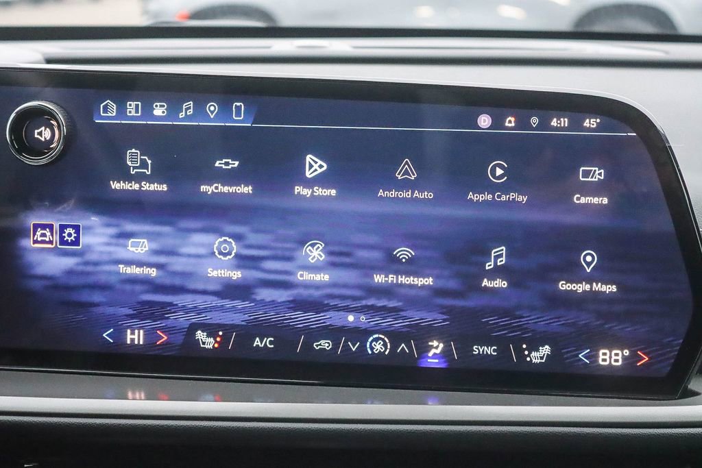 Used 2026 Chevrolet Traverse LT w/ Driver Confidence Package image 13