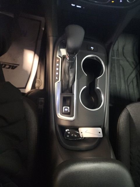 Used 2024 Chevrolet Equinox LT image 33