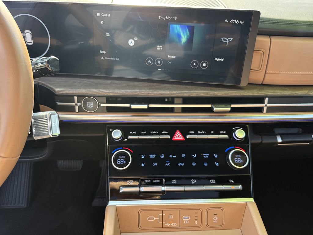 Used 2025 Hyundai Santa Fe Limited image 27