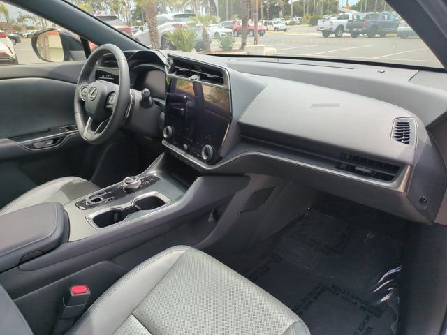 Used 2024 Lexus RZ 300e Premium FWD image 33