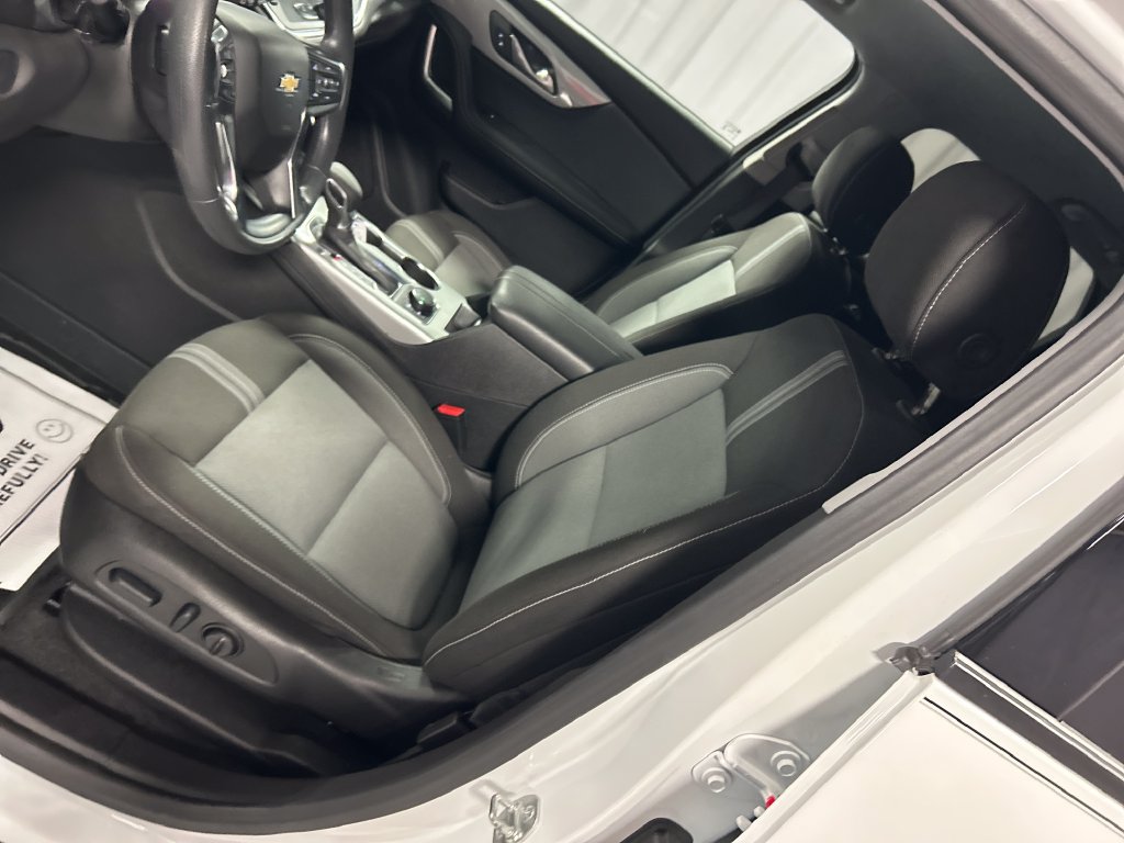 Used 2025 Chevrolet Blazer LT w/ Convenience Package FWD image 12