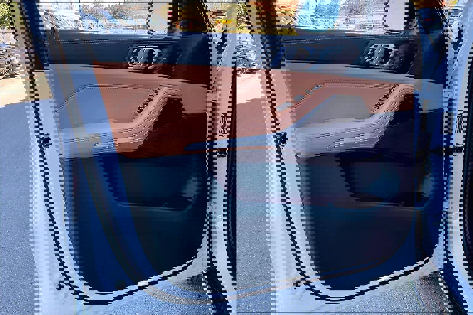 Used 2025 BMW X5 xDrive40i image 24