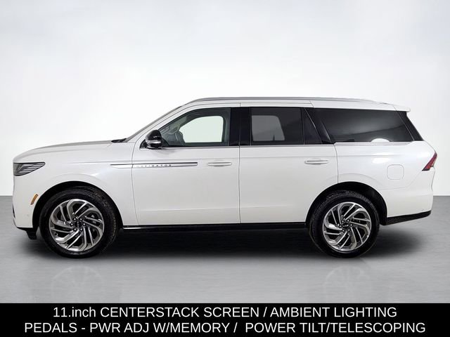 Used 2025 Lincoln Navigator Reserve image 7