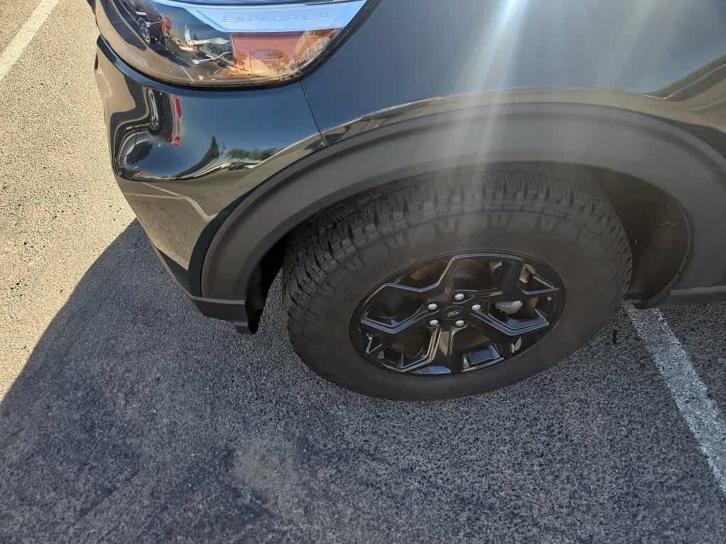 Used 2023 Ford Explorer Timberline AWD/4WD image 3