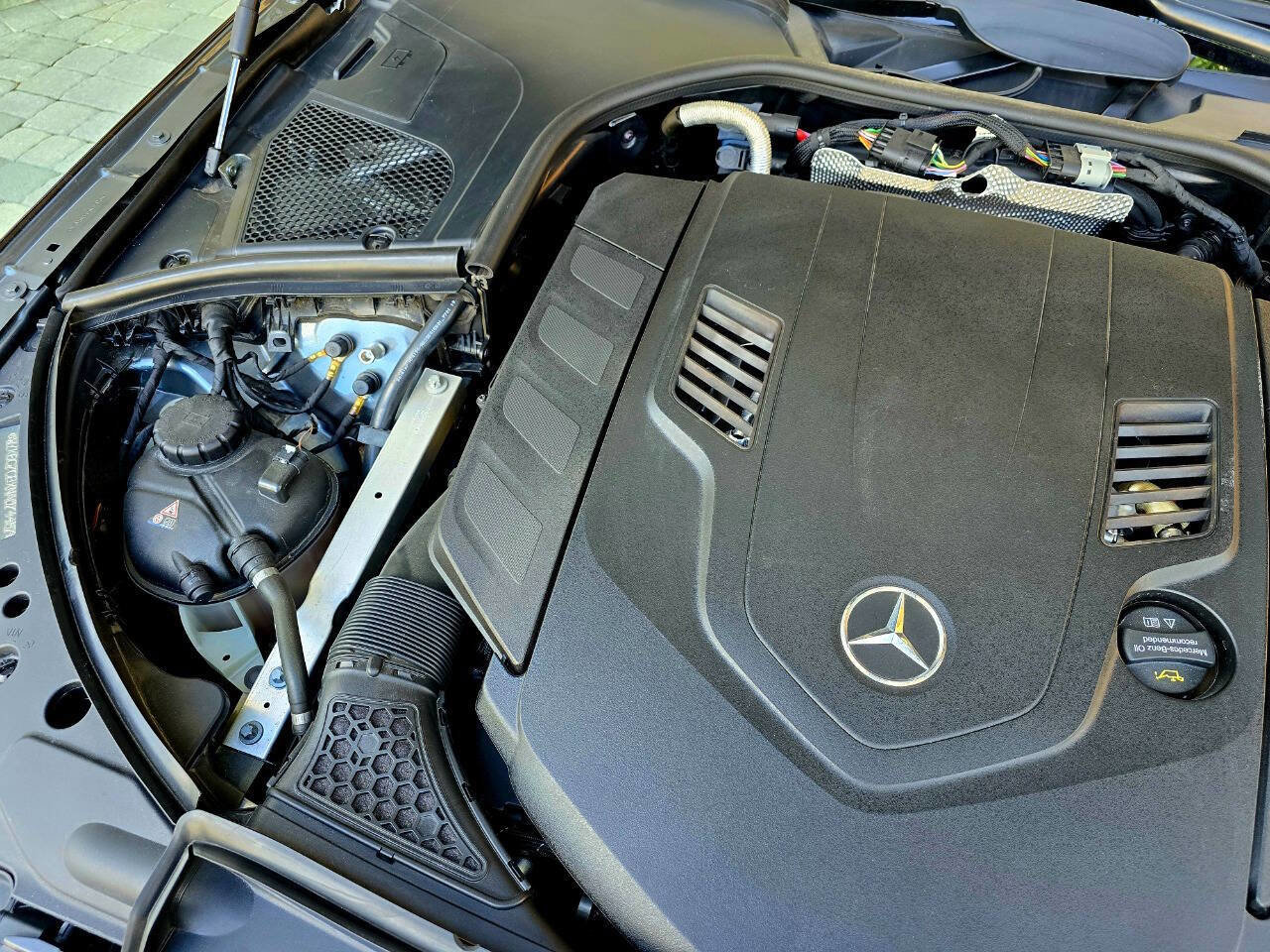 Used 2022 Mercedes-Benz S 580 4MATIC Sedan w/ Rear Seat Package image 51