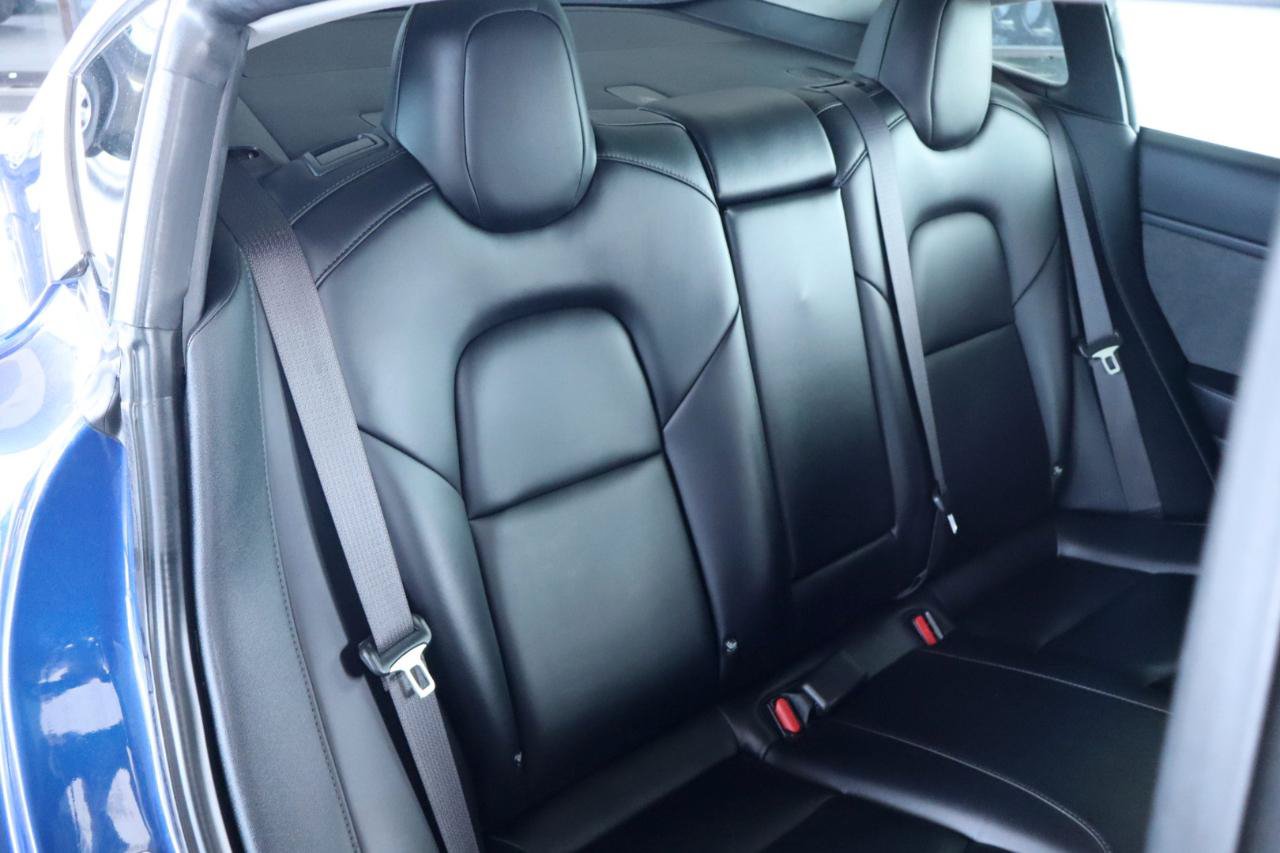 Used 2018 Tesla Model 3 Long Range RWD image 33