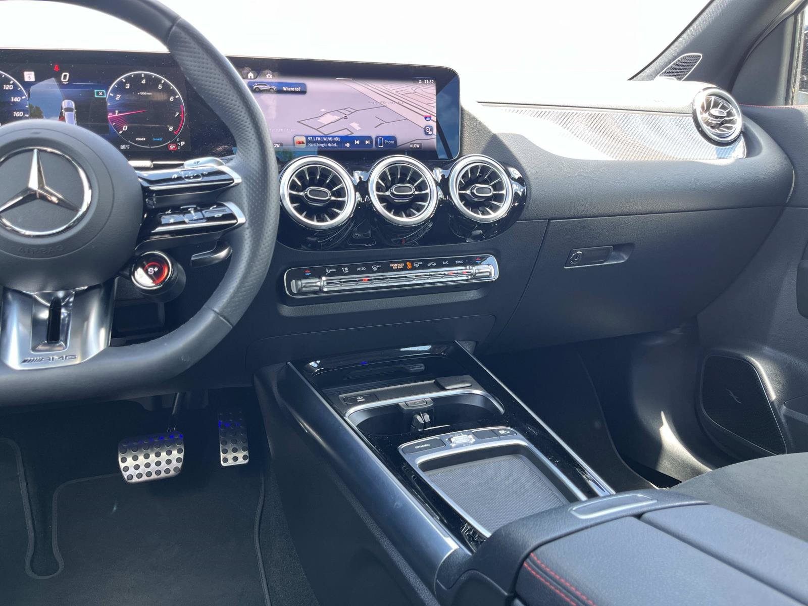 Certified 2025 Mercedes-Benz GLA 35 AMG 4MATIC image 15