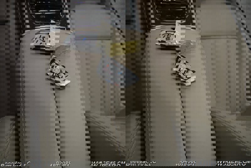 Used 2023 BMW M850i xDrive Convertible image 34