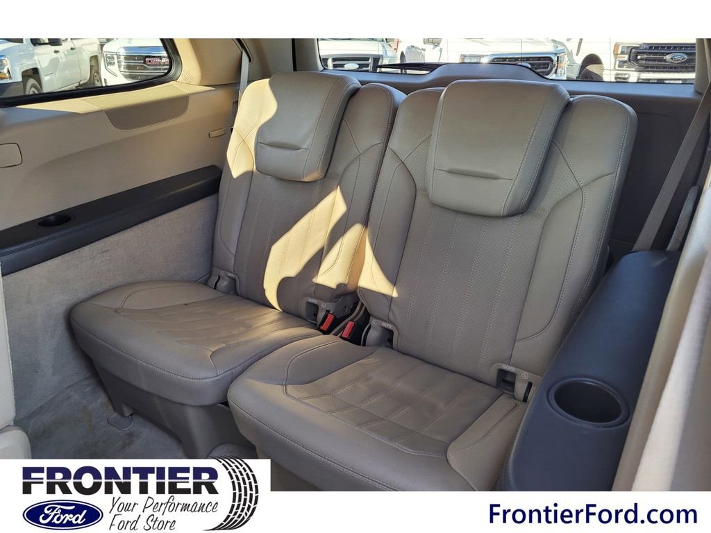 Used 2015 Mercedes-Benz GL 450 4MATIC image 10