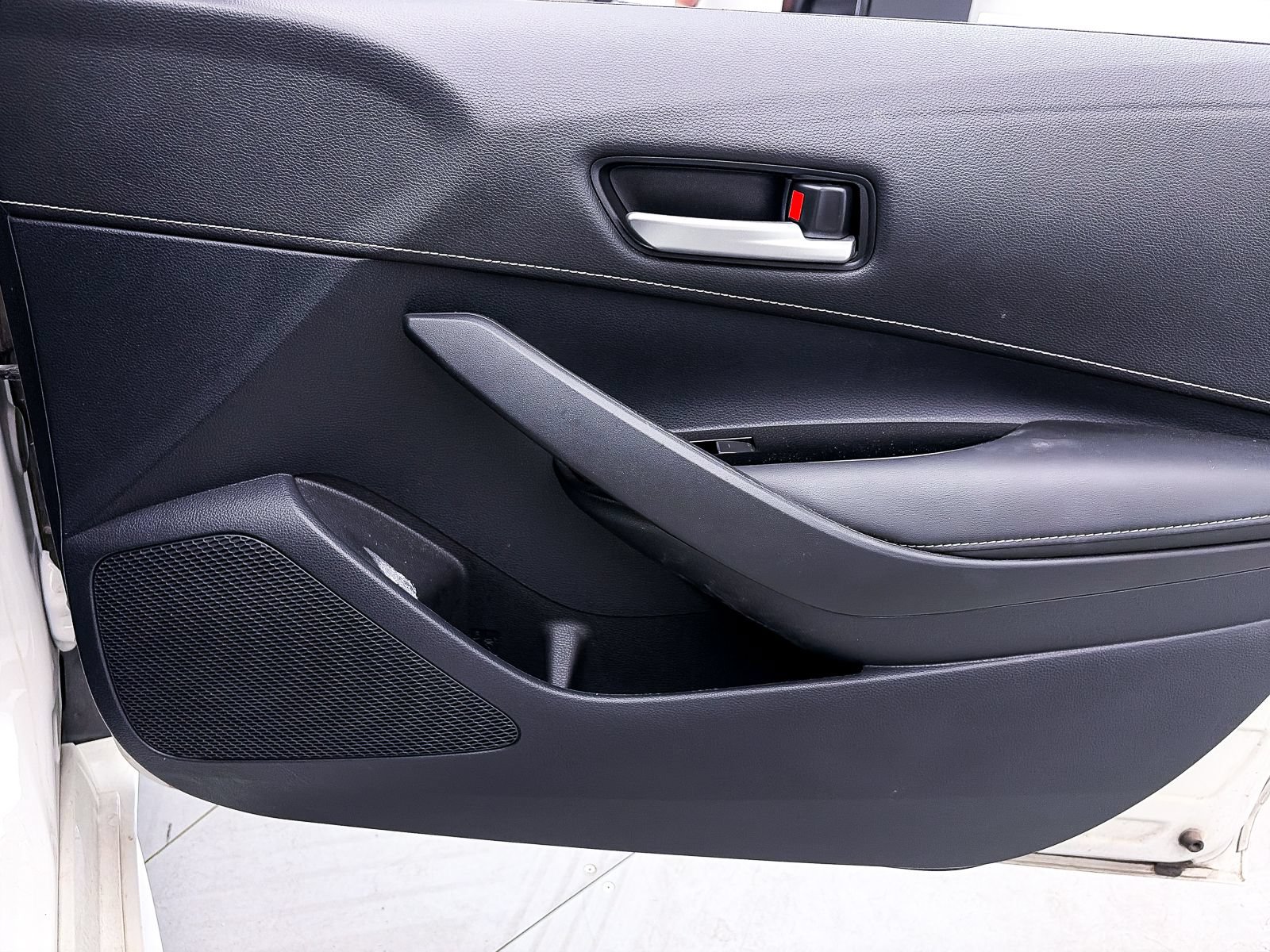 Used 2020 Toyota Corolla SE w/ Protection Package FWD image 31