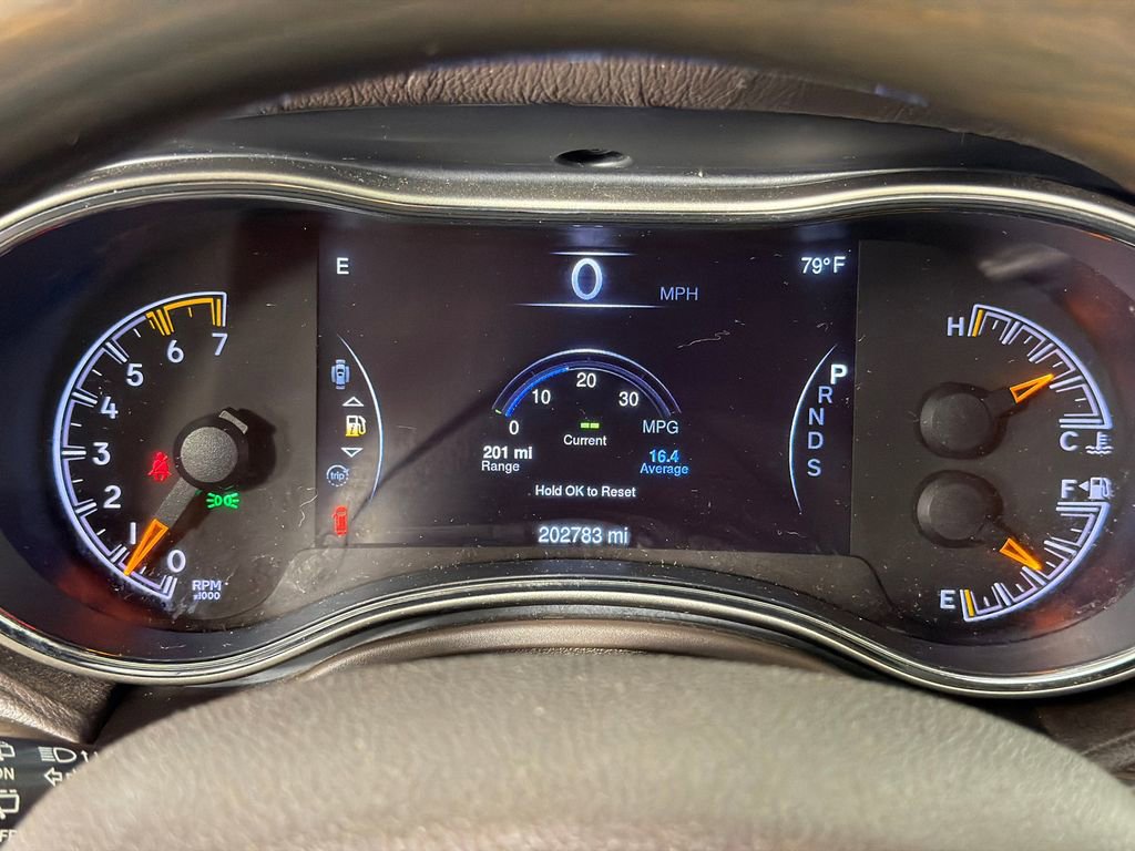 Used 2014 Jeep Grand Cherokee Overland w/ Advanced Technology Group image 29