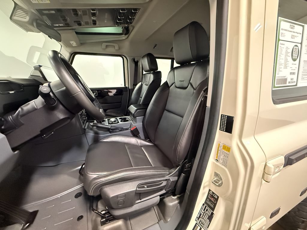 Used 2024 INEOS Grenadier Station Wagon AWD/4WD image 13