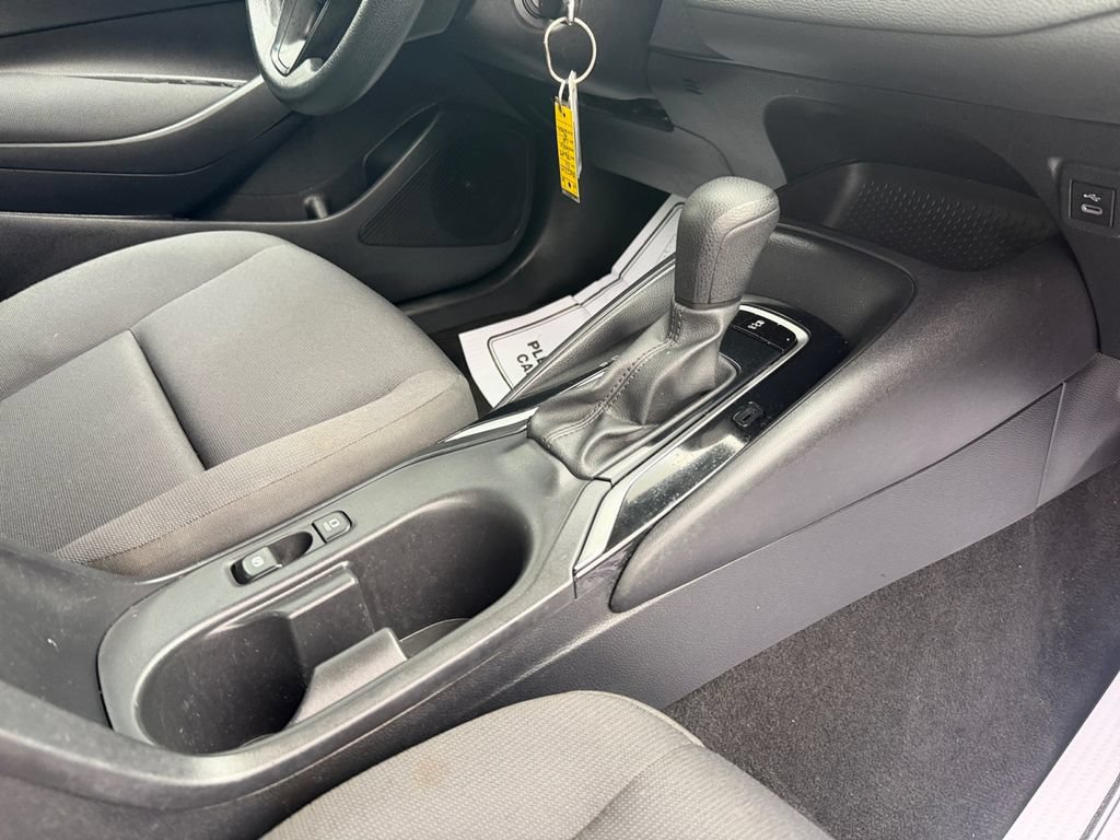 Used 2024 Toyota Corolla LE FWD image 30