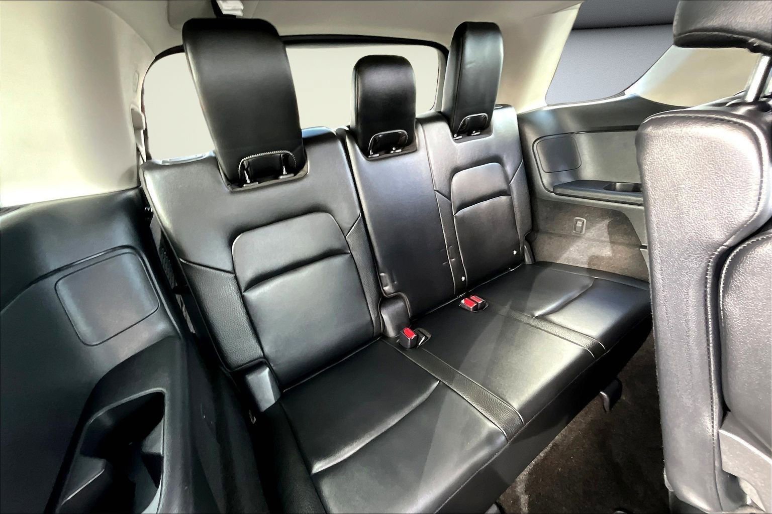 Used 2023 Nissan Pathfinder SL image 25