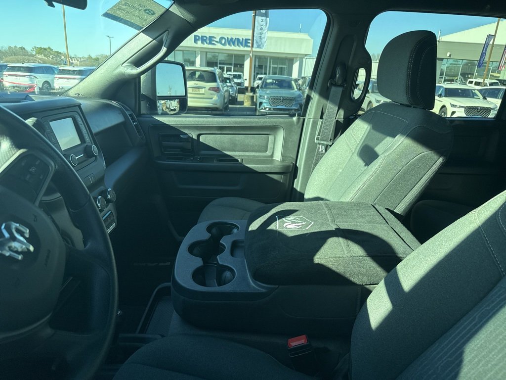 Used 2024 RAM 3500 Tradesman w/ Chrome Appearance Group image 20