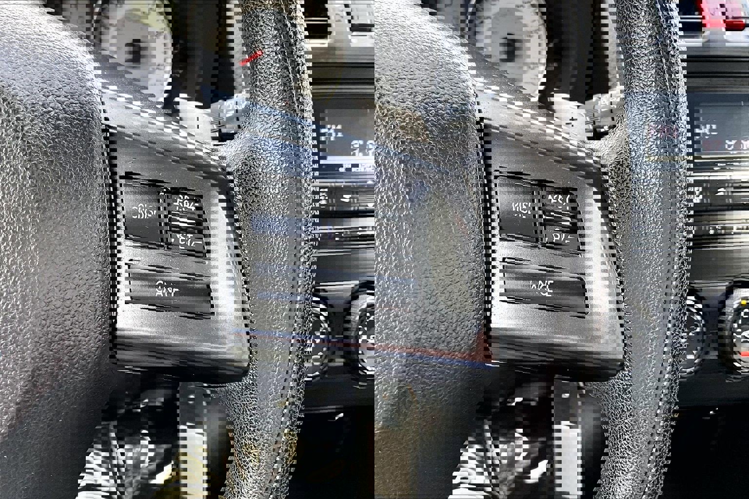 Used 2012 Subaru Impreza 2.0i Premium image 17