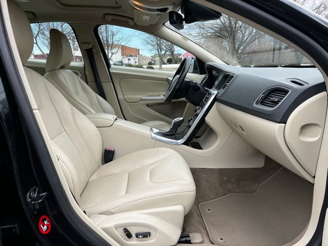 Used 2013 Volvo S60 T5 image 23