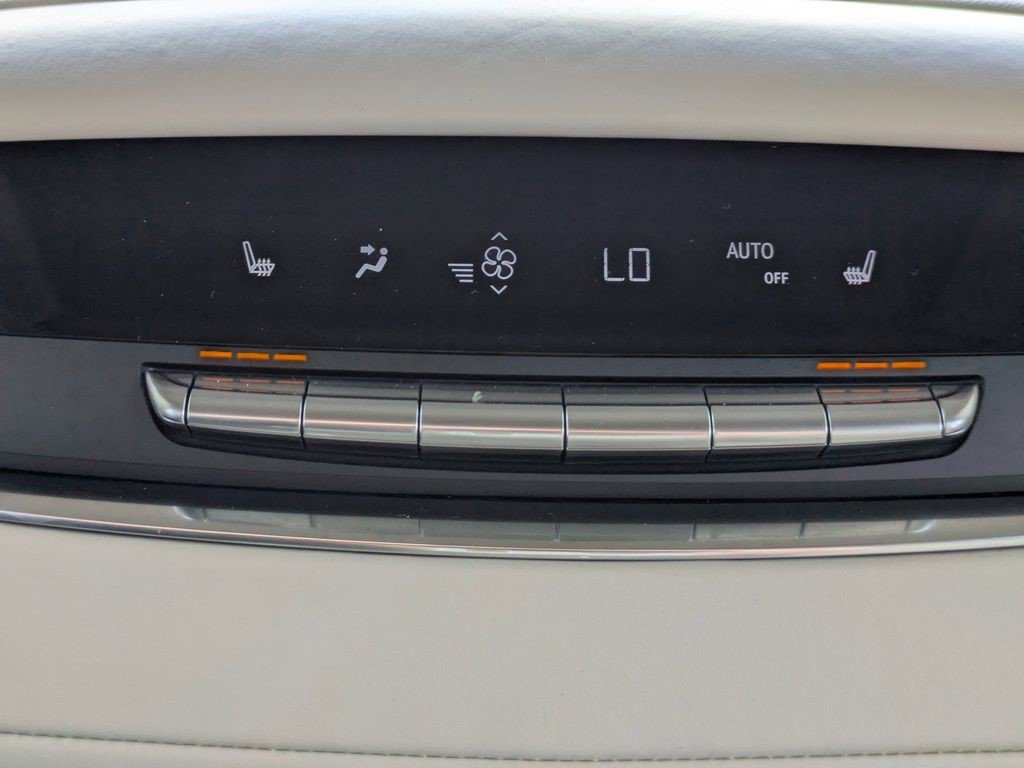 Certified 2024 Cadillac Escalade ESV Premium Luxury Platinum w/ Heavy-Duty Trailer Package image 15