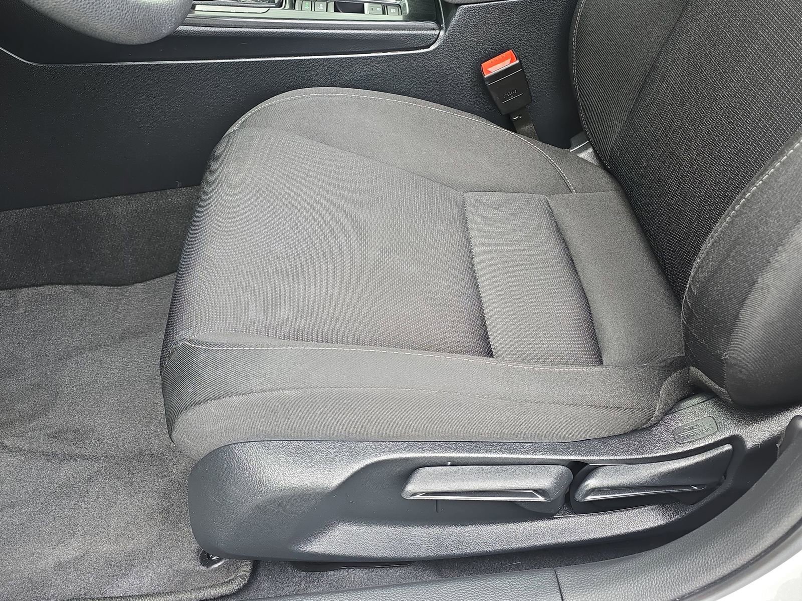 Used 2023 Honda Civic LX image 29