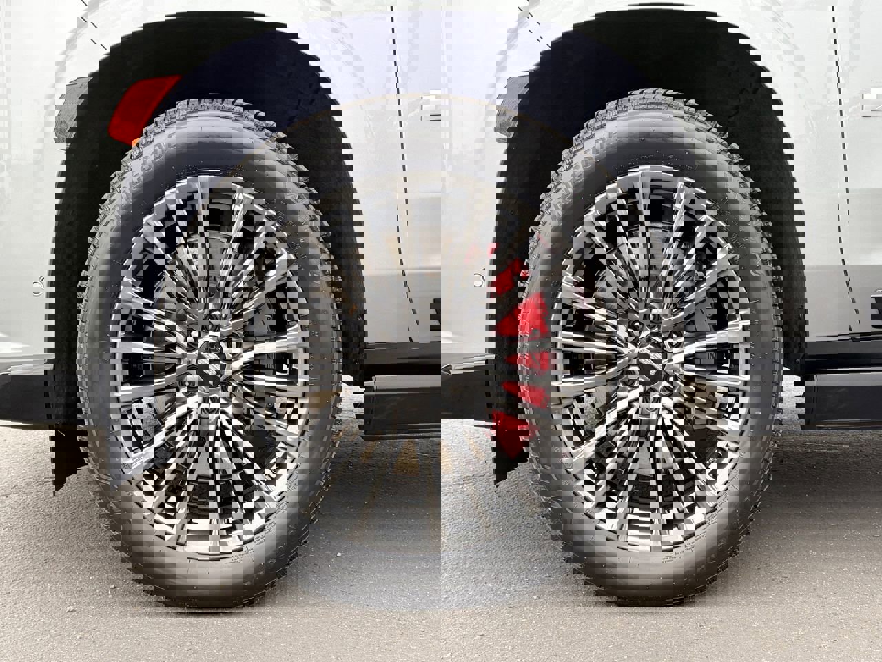 Certified 2024 Cadillac Escalade ESV V w/ Heavy-Duty Trailer Package image 10