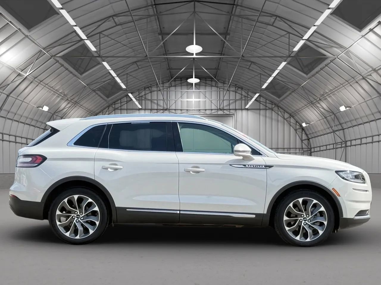 Used 2021 Lincoln Nautilus Reserve image 8