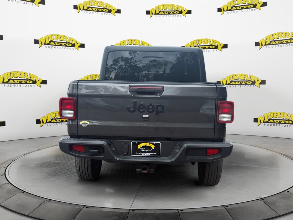Used 2024 Jeep Gladiator Sport AWD/4WD image 4