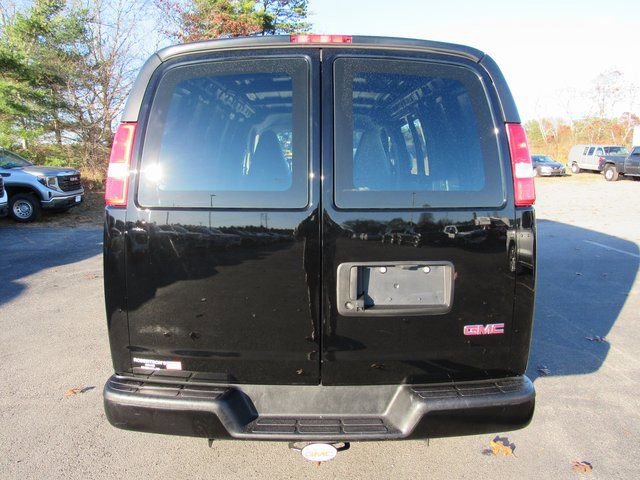 Used 2023 GMC Savana 3500 w/ Driver Convenience Package image 4