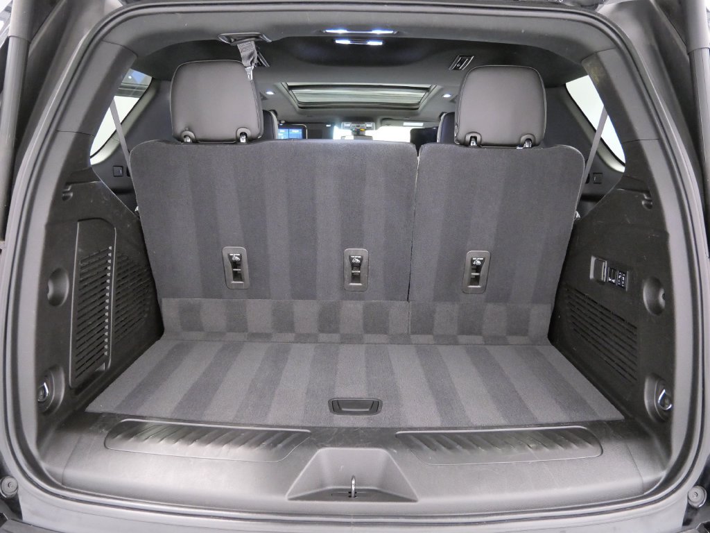 Used 2021 GMC Yukon SLT w/ SLT Luxury Plus Package AWD/4WD image 12