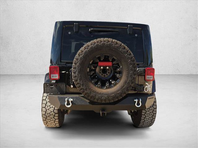 Used 2018 Jeep Wrangler Sahara w/ Connectivity Group AWD/4WD image 7