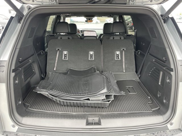 New 2027 Chevrolet Traverse Z71 w/ Driver Confidence Package AWD/4WD image 24