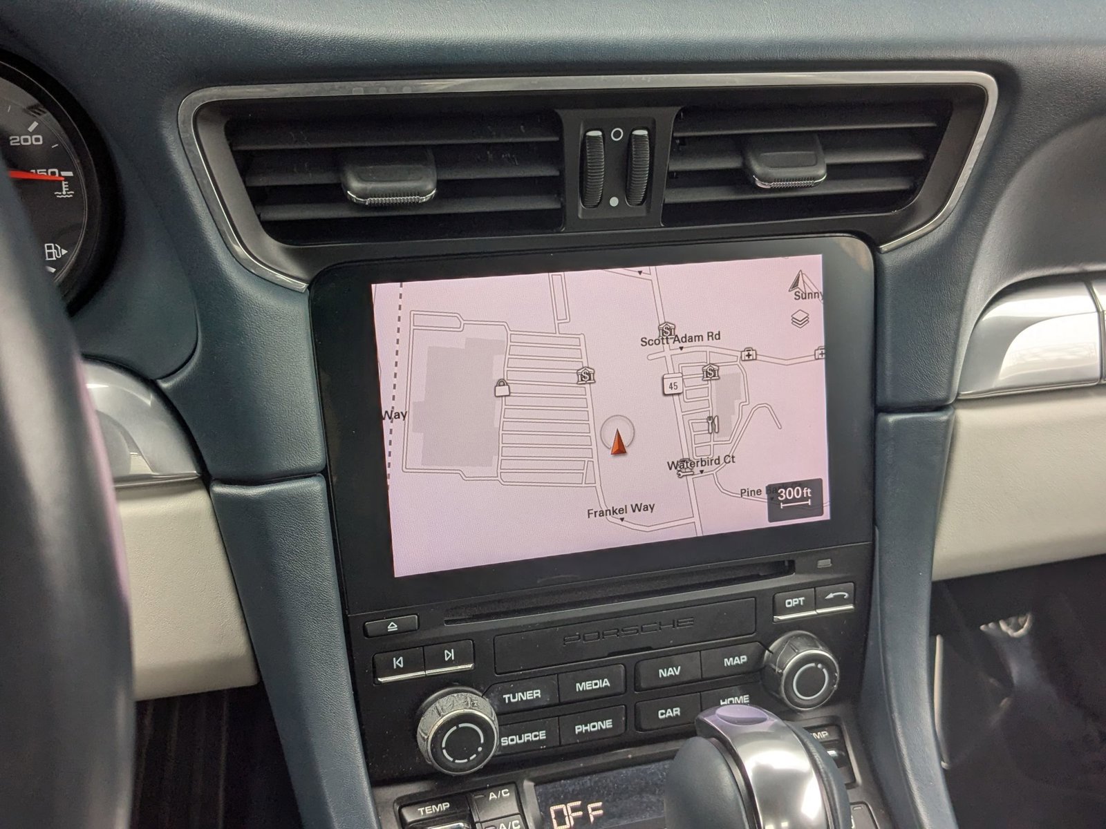 Certified 2018 Porsche 911 Carrera S RWD image 25