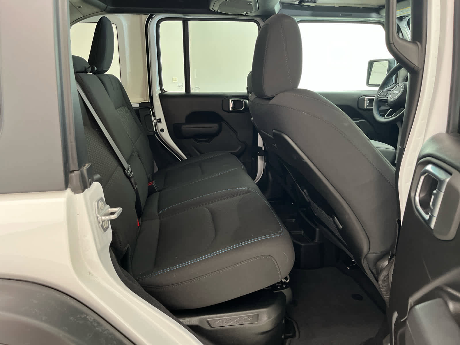 Used 2025 Jeep Wrangler Unlimited Rubicon 4xe w/ Safety Group image 18