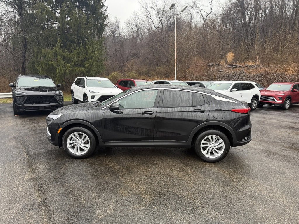 Used 2025 Buick Envista Preferred image 6