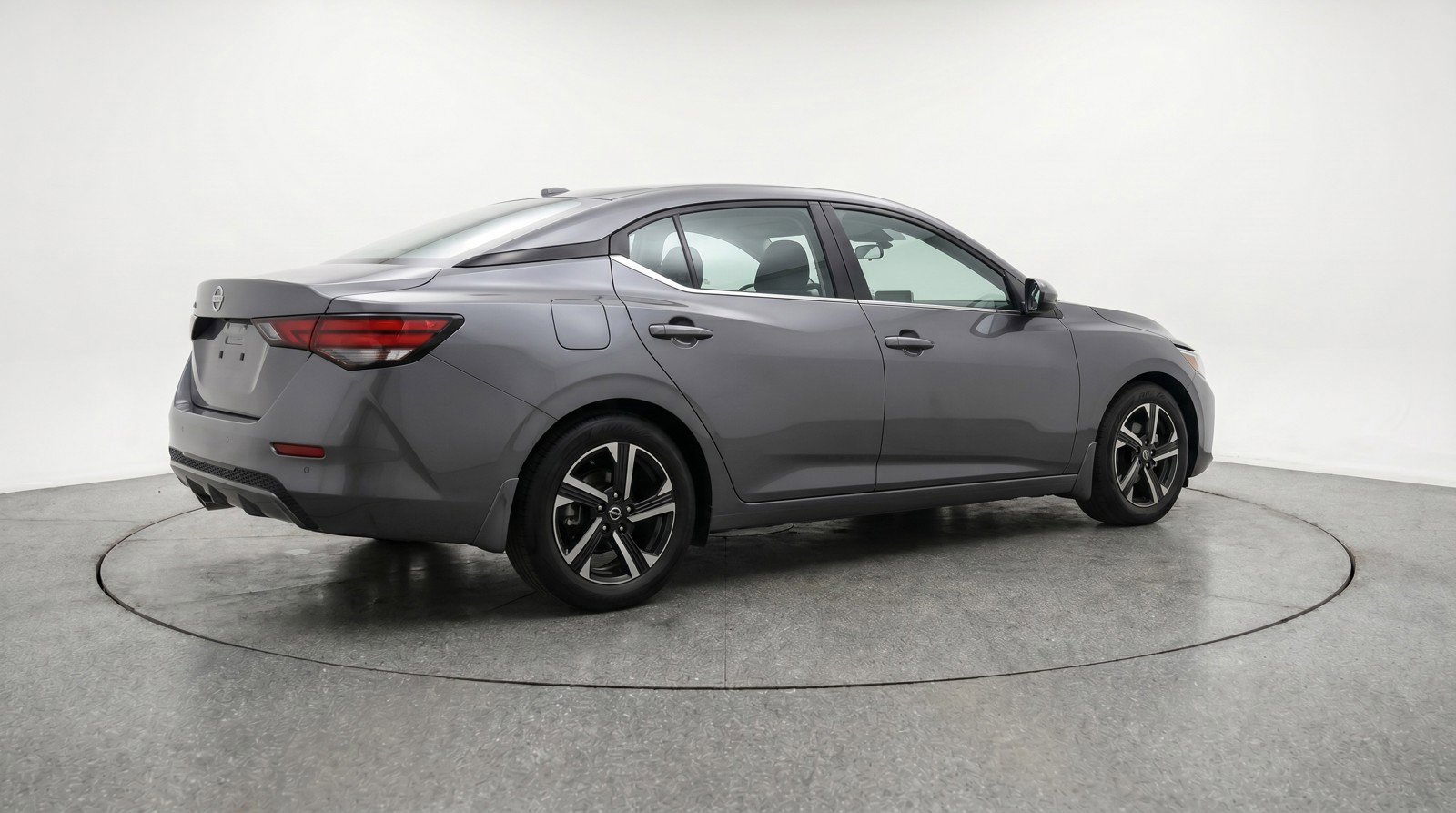 Used 2025 Nissan Sentra SV FWD image 9