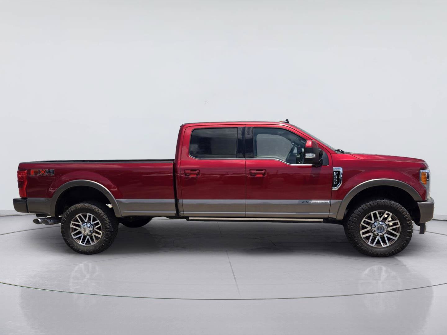 Used 2019 Ford F350 King Ranch w/ King Ranch Ultimate Package AWD/4WD image 4