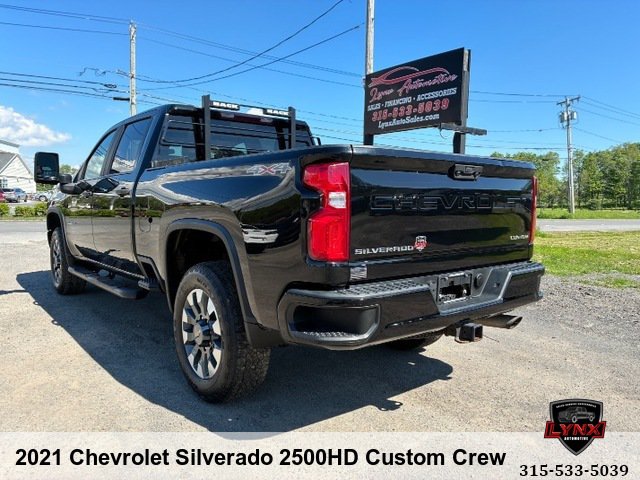 Used 2021 Chevrolet Silverado 2500 Custom w/ Custom Convenience Package AWD/4WD image 3