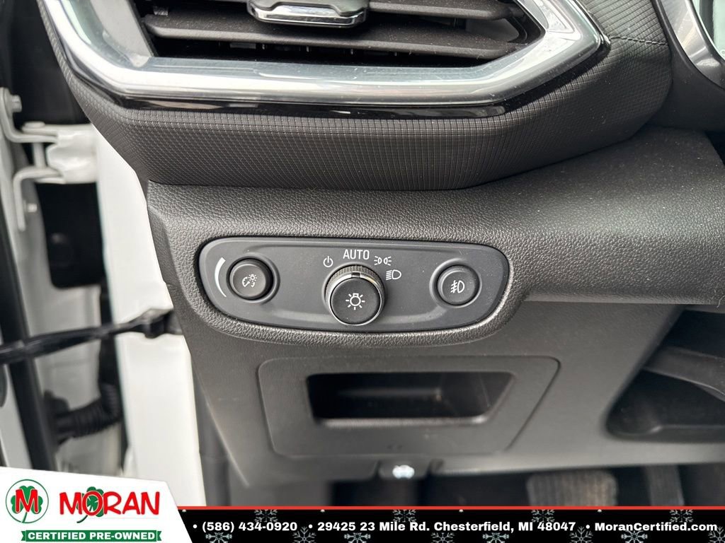 Used 2022 Chevrolet TrailBlazer LT w/ LPO, Blackout Package image 15