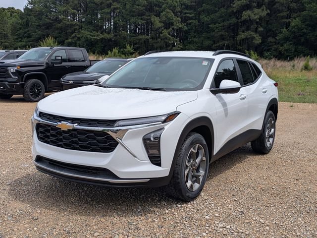 New 2026 Chevrolet Trax LT w/ Driver Confidence Package FWD image 5