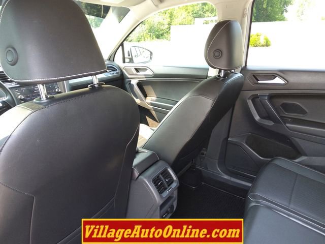 Used 2021 Volkswagen Tiguan SE image 29