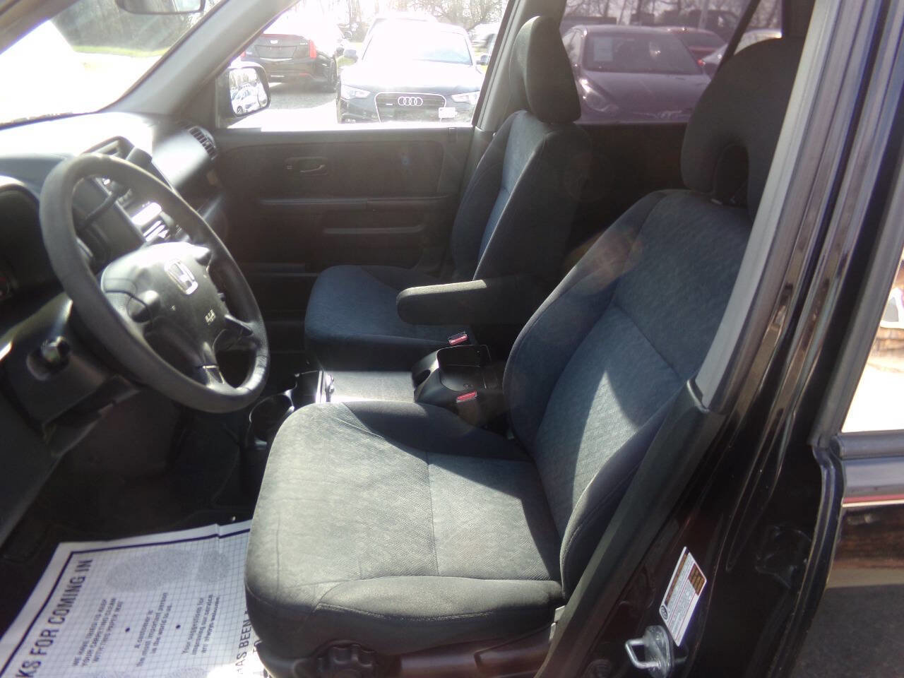 Used 2005 Honda CR-V LX image 24