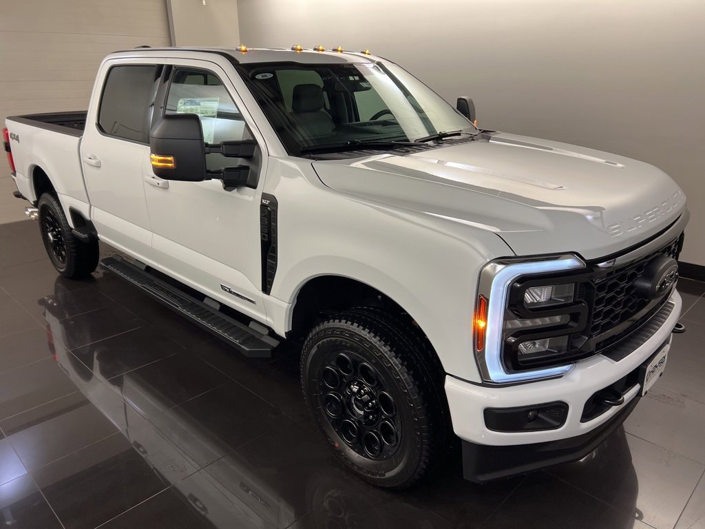 New 2025 Ford F350 XLT w/ Black Appearance Package
