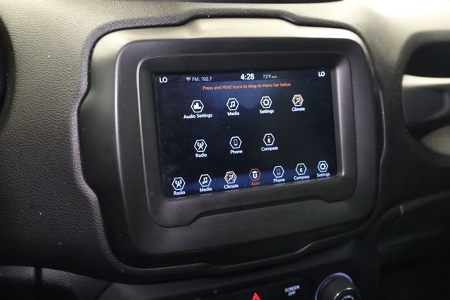 Used 2018 Jeep Renegade Latitude image 19