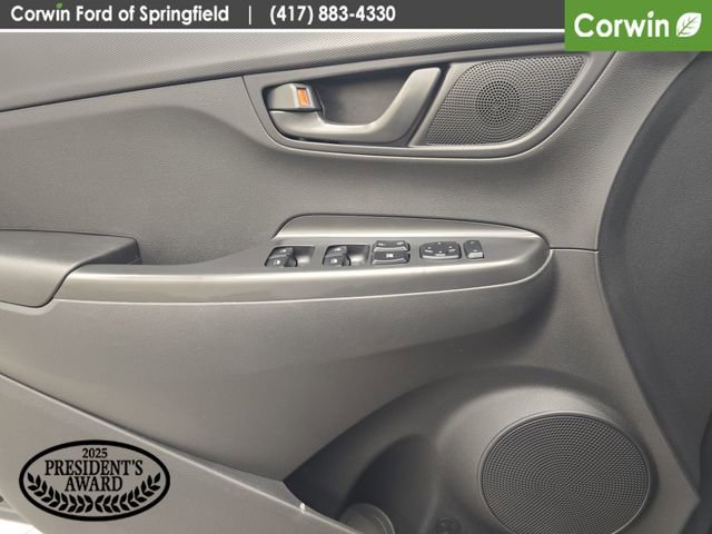 Used 2023 Hyundai Kona SEL FWD image 32
