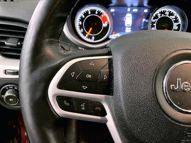 Used 2017 Jeep Cherokee Trailhawk w/ Cold Weather Group AWD/4WD image 17