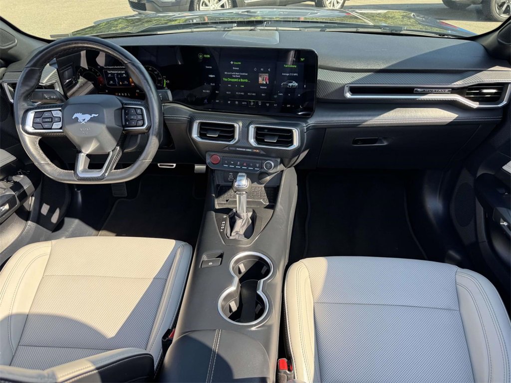 Used 2024 Ford Mustang Premium image 3