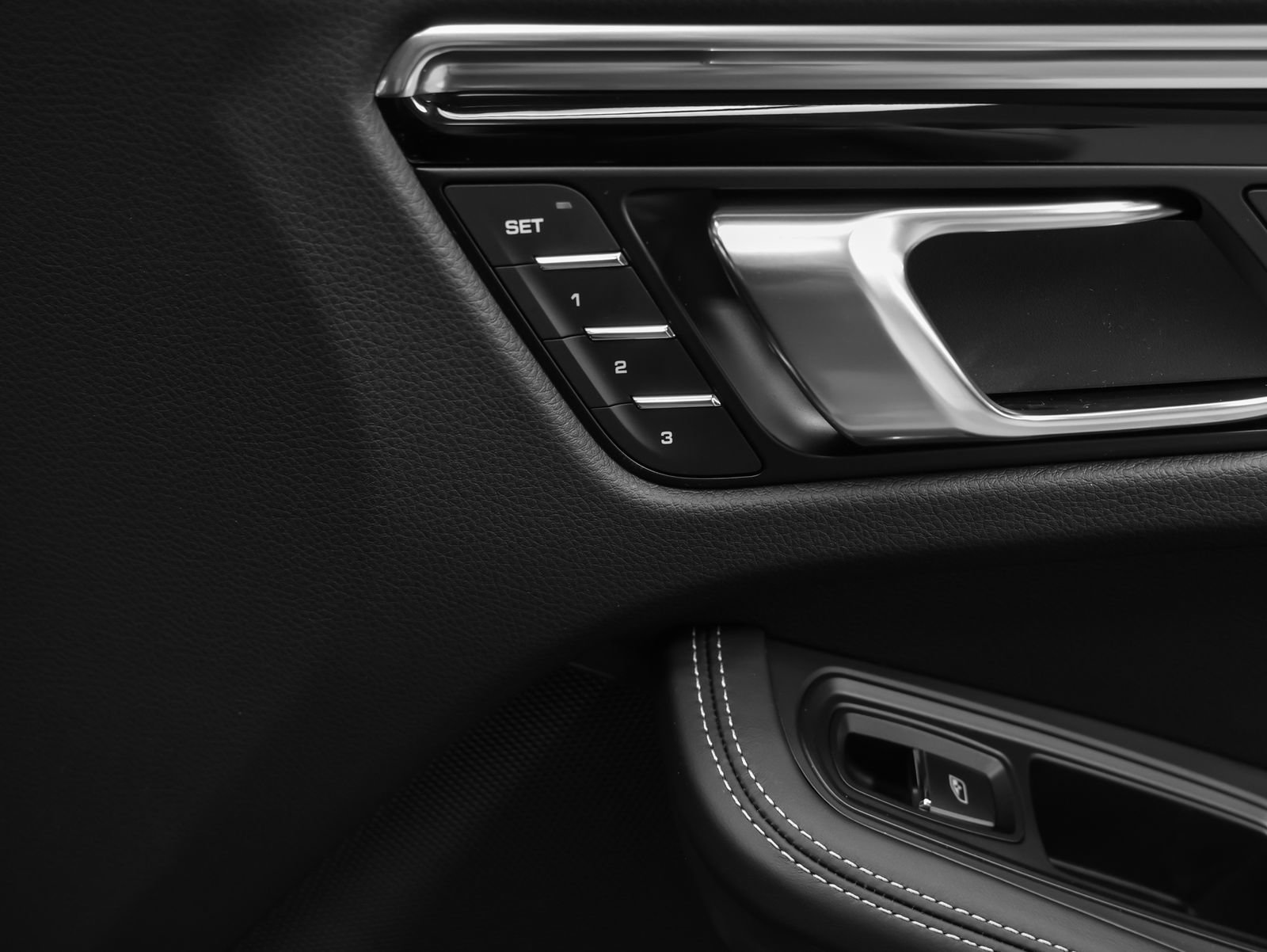 New 2026 Porsche Macan S AWD/4WD image 22