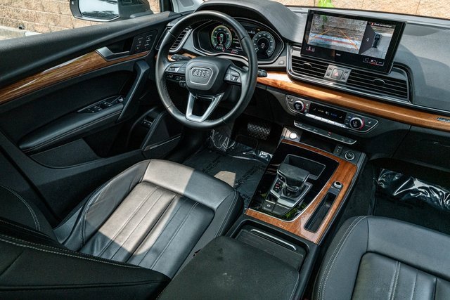 Used 2021 Audi Q5 e Premium Plus w/ Premium Plus Package image 25