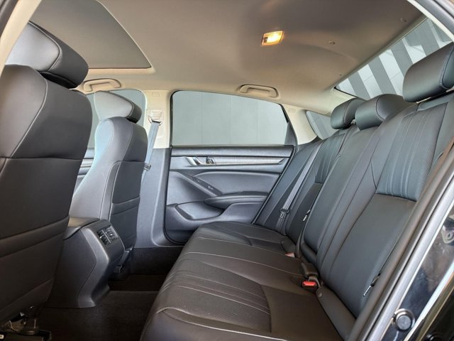 Used 2020 Honda Accord Touring image 10